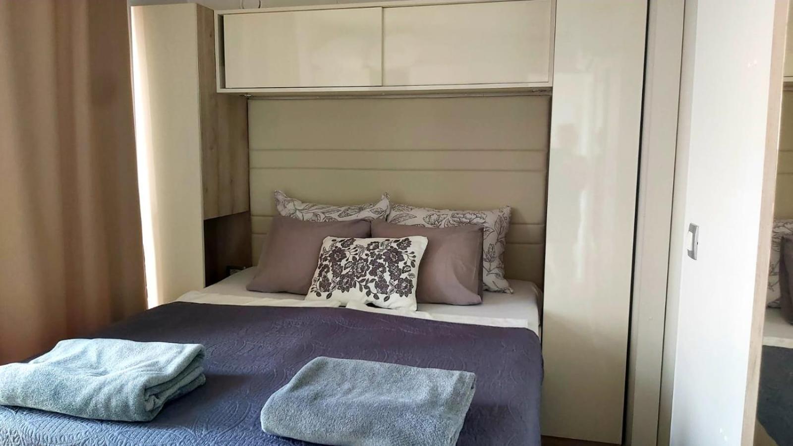Mobile Home Apartment Camp קלנוביצה מראה חיצוני תמונה